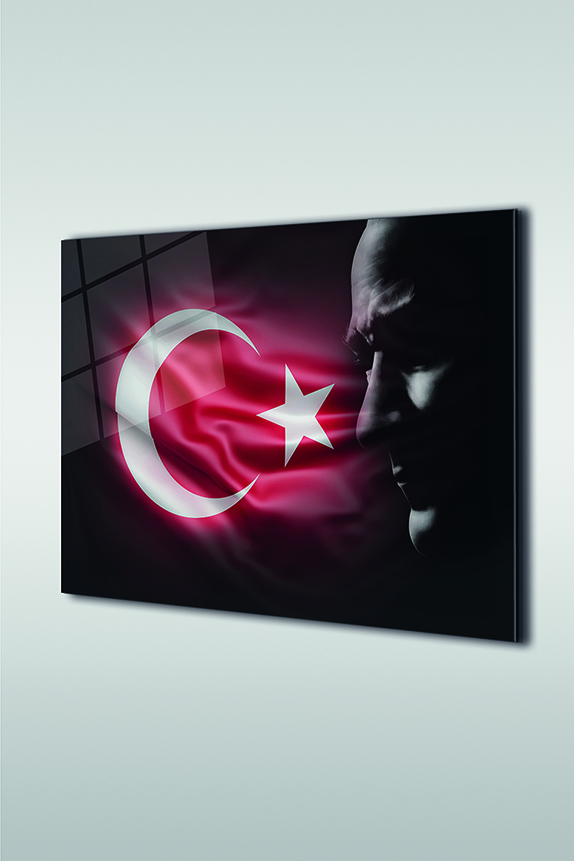 Atatürk%20ve%20Türk%20Bayrağı%20Yatay%20Cam%20Tablo