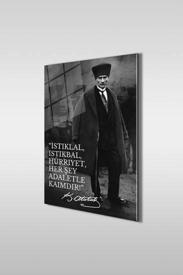 Atatürk Özel Tasarım 4 Siyah Beyaz Dikey Cam Tablo