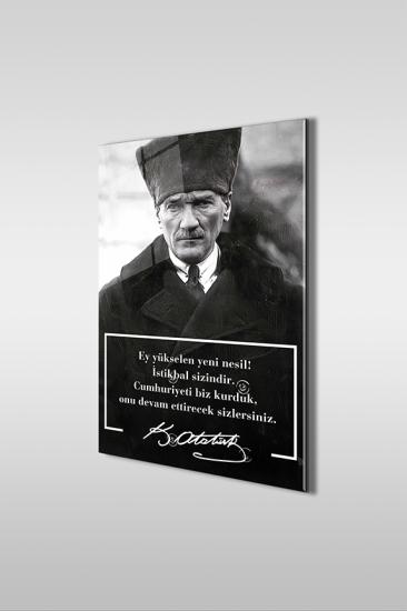 Atatürk Özel Tasarım 6 Siyah Beyaz Dikey Cam Tablo