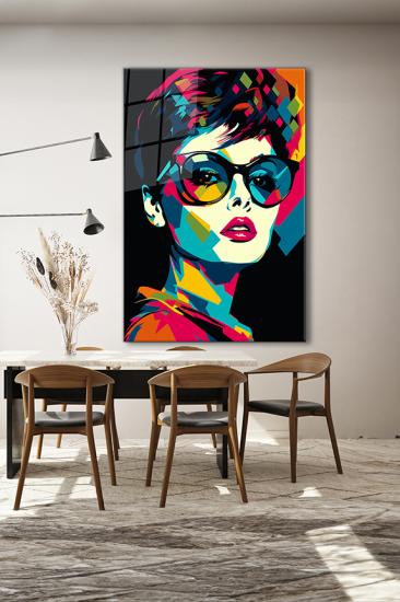 Pop Art Kısa Saçlı Kadın Portre Dikey Cam Tablo